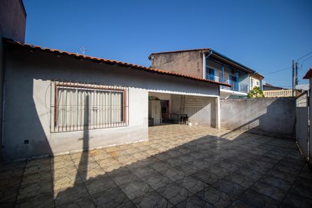 Casa à venda com 130m², 4 quartos e 7 vagas