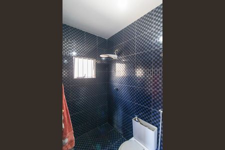 Casa à venda com 130m², 4 quartos e 7 vagas Casa à venda com 130m², 4 quartos e 7 vagasBanheiro da Suíte