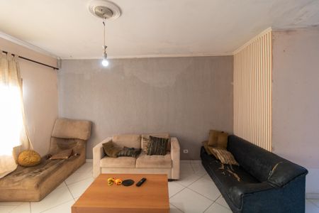 Casa à venda com 130m², 4 quartos e 7 vagas Casa à venda com 130m², 4 quartos e 7 vagasSalas