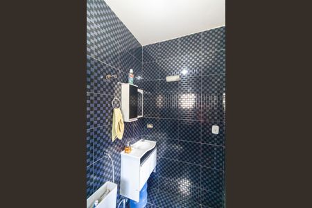 Casa à venda com 130m², 4 quartos e 7 vagas Casa à venda com 130m², 4 quartos e 7 vagasBanheiro da Suíte