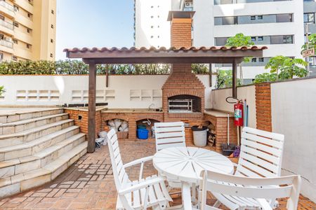 Apartamento para alugar com 220m², 4 quartos e 3 vagasÁrea comum - Churrasqueira