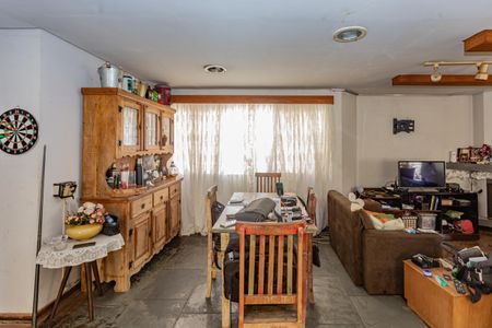 Apartamento para alugar com 220m², 4 quartos e 3 vagasSala