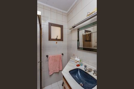 Apartamento para alugar com 220m², 4 quartos e 3 vagasBanheiro Social