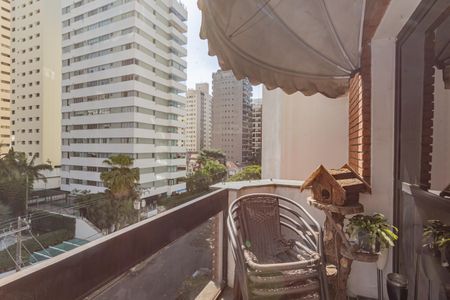 Apartamento para alugar com 220m², 4 quartos e 3 vagasVaranda