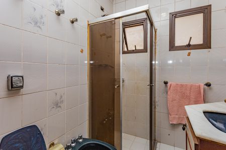 Apartamento para alugar com 220m², 4 quartos e 3 vagasBanheiro Social