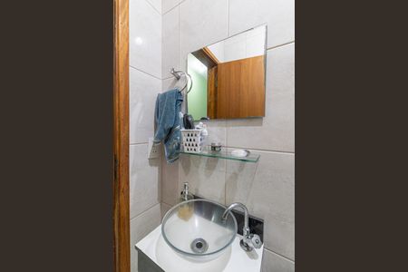 Casa para alugar com 100m², 3 quartos e 2 vagasBanheiro