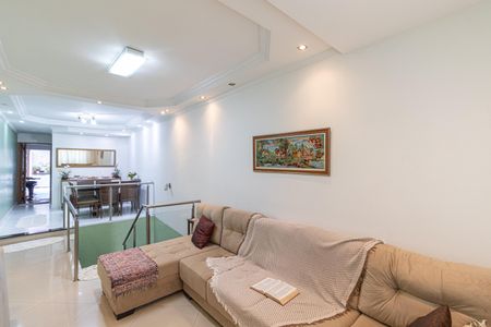 Casa para alugar com 100m², 3 quartos e 2 vagasSala
