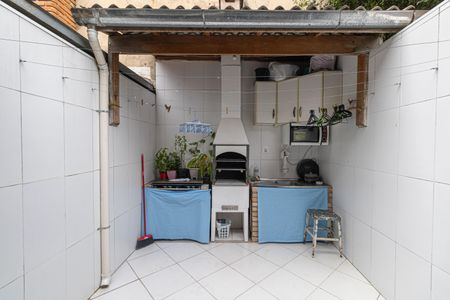 Casa para alugar com 100m², 3 quartos e 2 vagasChurrasqueira 