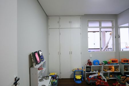 Apartamento à venda com 185m², 3 quartos e 1 vagaQuarto 1