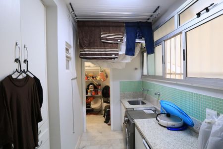 Apartamento à venda com 185m², 3 quartos e 1 vagaÁrea de Serviço
