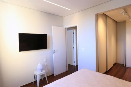 Apartamento à venda com 185m², 3 quartos e 1 vagaSuíte