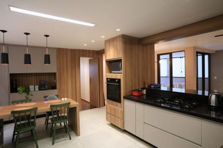 Apartamento à venda com 185m², 3 quartos e 1 vagaCozinha
