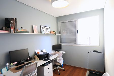 Apartamento à venda com 185m², 3 quartos e 1 vagaEscritório