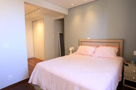 Apartamento à venda com 185m², 3 quartos e 1 vagaSuíte