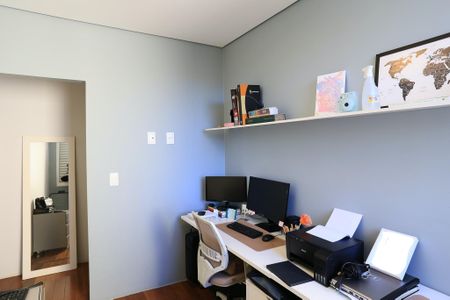 Apartamento à venda com 185m², 3 quartos e 1 vagaEscritório