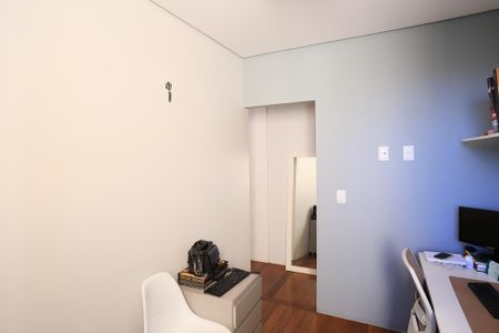 Apartamento à venda com 185m², 3 quartos e 1 vagaEscritório