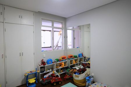 Apartamento à venda com 185m², 3 quartos e 1 vagaQuarto 1