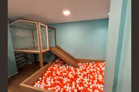 Apartamento para alugar com 47m², 3 quartos e 1 vagaÁrea comum - Playground