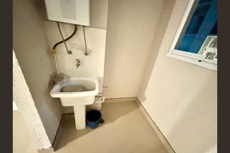 Apartamento para alugar com 47m², 3 quartos e 1 vagaBanheiro