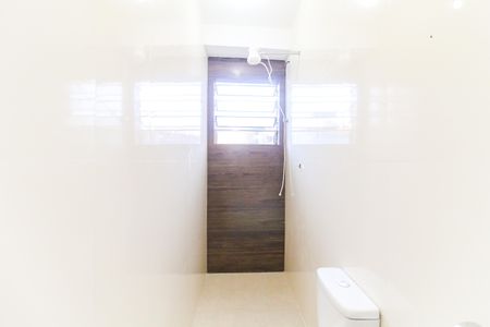 Casa para alugar com 60m², 1 quarto e sem vagaBanheiro