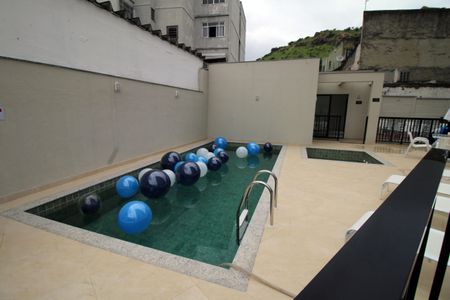 Apartamento para alugar com 41m², 2 quartos e sem vagaÁrea comum - Piscina
