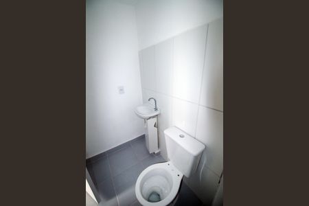 Apartamento para alugar com 41m², 2 quartos e sem vagaBanheiro