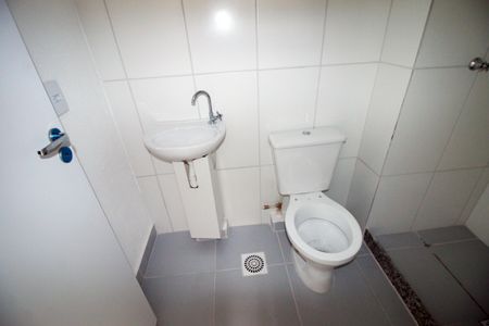 Apartamento para alugar com 41m², 2 quartos e sem vagaBanheiro