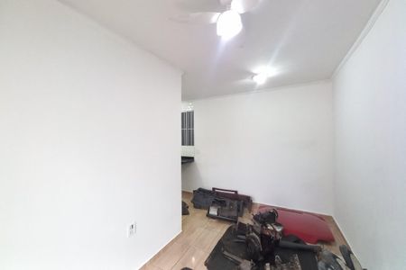 Casa à venda com 250m², 4 quartos e 2 vagas Casa à venda com 250m², 4 quartos e 2 vagasSala