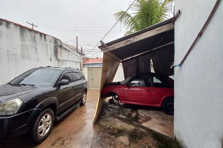 Casa à venda com 250m², 4 quartos e 2 vagas Casa à venda com 250m², 4 quartos e 2 vagasVista do Quarto