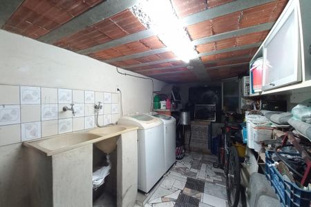 Casa à venda com 250m², 4 quartos e 2 vagas Casa à venda com 250m², 4 quartos e 2 vagasÁrea de Serviço