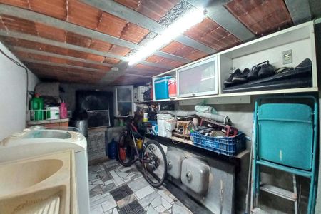 Casa à venda com 250m², 4 quartos e 2 vagas Casa à venda com 250m², 4 quartos e 2 vagasÁrea de Serviço