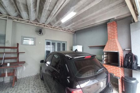 Casa à venda com 250m², 4 quartos e 2 vagas Casa à venda com 250m², 4 quartos e 2 vagasGaragem