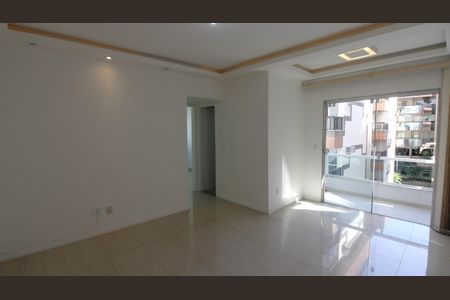 Apartamento para alugar com 2 quartos, 70m² em Vila Nova, Cabo Frio