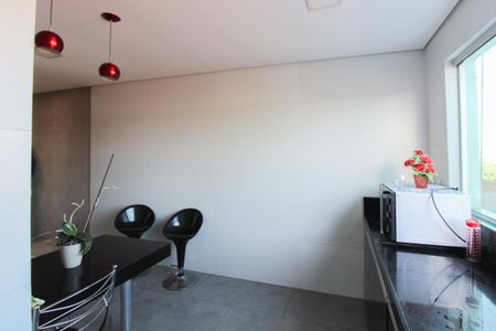 Apartamento à venda com 73m², 2 quartos e 2 vagasCozinha