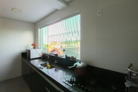 Apartamento à venda com 73m², 2 quartos e 2 vagasCozinha