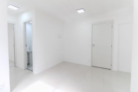 Apartamento para alugar com 38m², 2 quartos e sem vaga Apartamento para alugar com 38m², 2 quartos e sem vagaSala