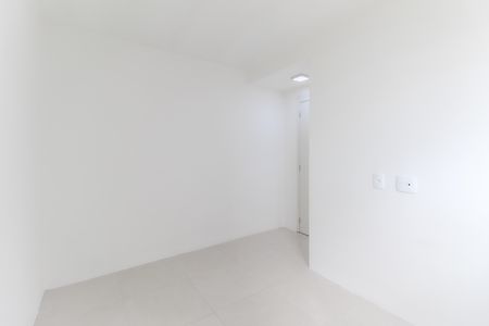 Quarto 1 de apartamento para alugar com 2 quartos, 38m² em Vila Campanela, São Paulo