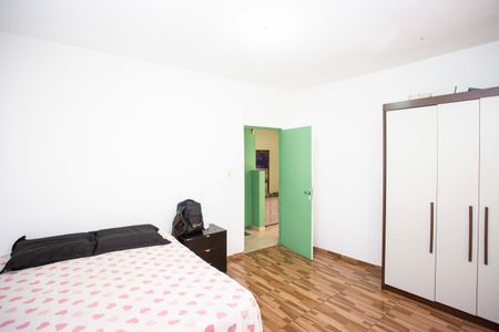 Casa à venda com 5 quartos, 217m² em Centro, Diadema
