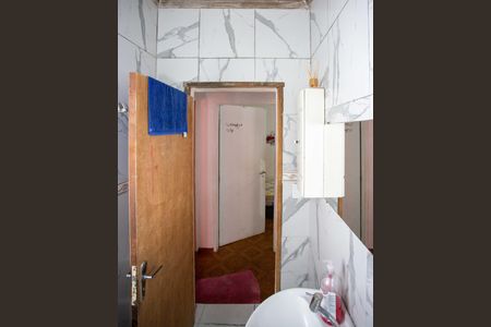 Casa à venda com 217m², 5 quartos e sem vagaBanheiro Social Casa 2