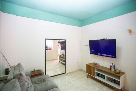 Sala Casa 1 de casa à venda com 5 quartos, 217m² em Centro, Diadema