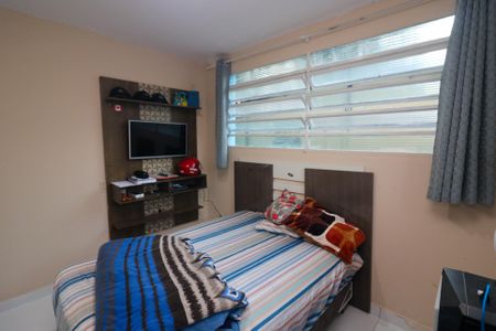 Casa à venda com 220m², 5 quartos e sem vaga Casa à venda com 220m², 5 quartos e sem vagaQuarto 2