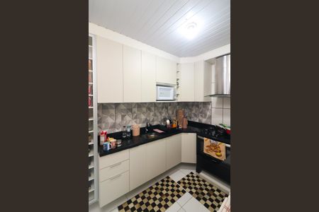 Casa à venda com 220m², 5 quartos e sem vaga Casa à venda com 220m², 5 quartos e sem vagaCozinha