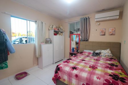 Casa à venda com 220m², 5 quartos e sem vaga Casa à venda com 220m², 5 quartos e sem vagaQuarto 1