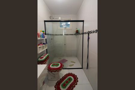 Casa à venda com 220m², 5 quartos e sem vaga Casa à venda com 220m², 5 quartos e sem vagaBanheiro 1