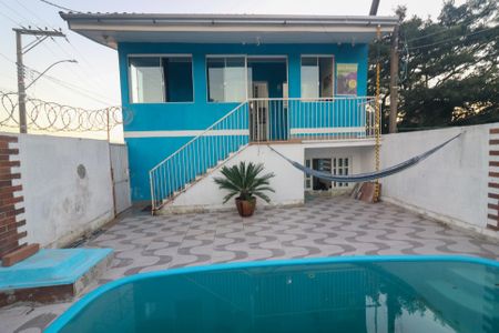 Casa à venda com 220m², 5 quartos e sem vaga Casa à venda com 220m², 5 quartos e sem vagaPiscina