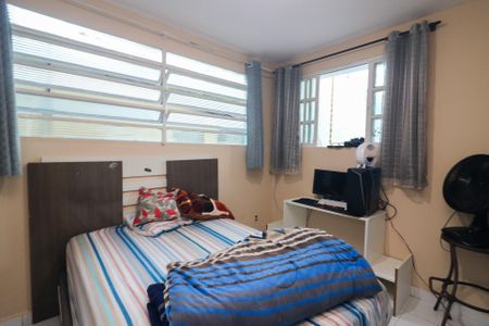 Casa à venda com 220m², 5 quartos e sem vaga Casa à venda com 220m², 5 quartos e sem vagaQuarto 2