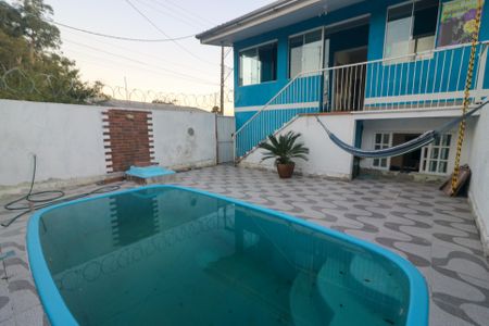 Piscina de casa à venda com 5 quartos, 220m² em Belém Velho, Porto Alegre