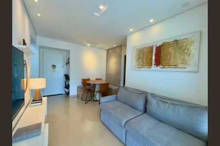 Apartamento para alugar com 62m², 2 quartos e 1 vagaSala
