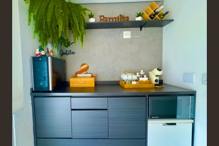 Apartamento para alugar com 62m², 2 quartos e 1 vagaDetalhe Varanda