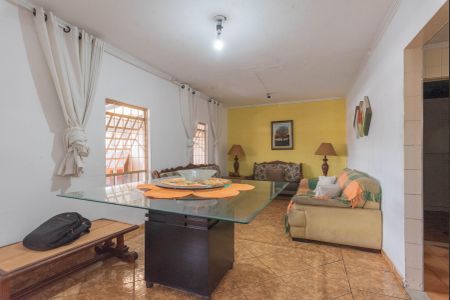 Sala de casa à venda com 3 quartos, 200m² em Conjunto Habitacional Padre Anchieta, Campinas